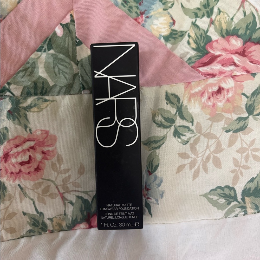 NARS Natural Matte Foundation - Light 2
